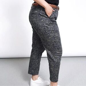 Wildfang Essential Twill Slim Crop Pant Navy Leopard Print Size 14